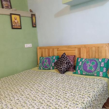 Evergreen Home Stay 阿尔莫拉 外观 照片