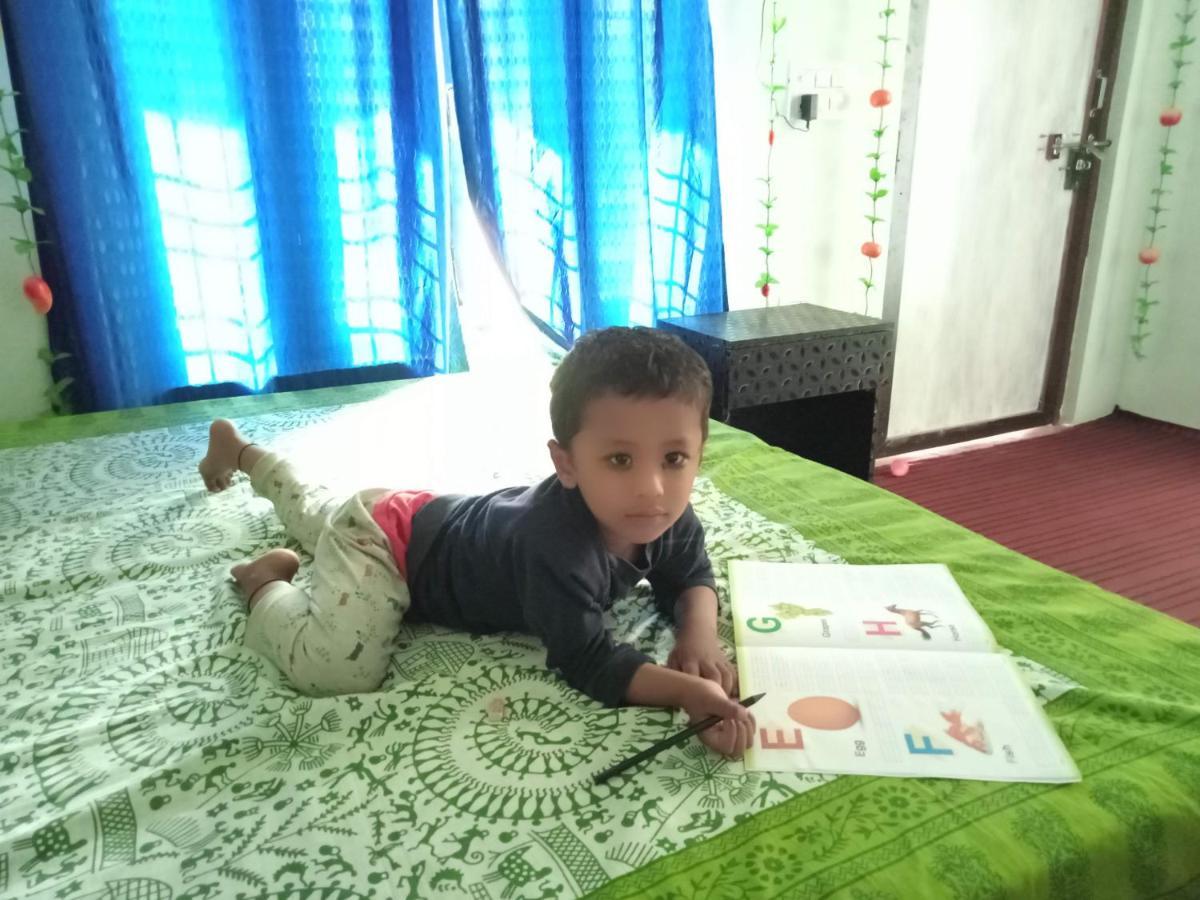 Evergreen Home Stay 阿尔莫拉 外观 照片