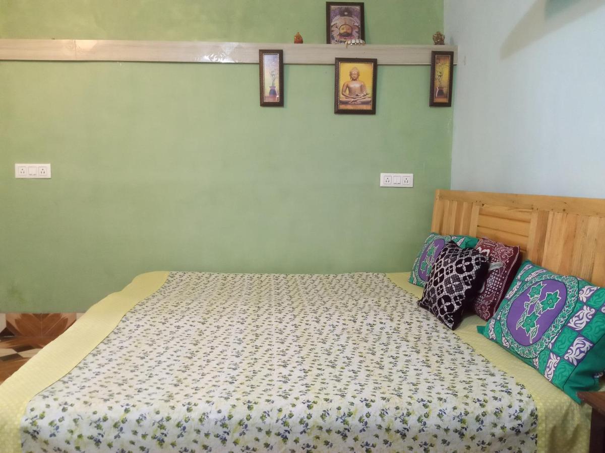 Evergreen Home Stay 阿尔莫拉 外观 照片