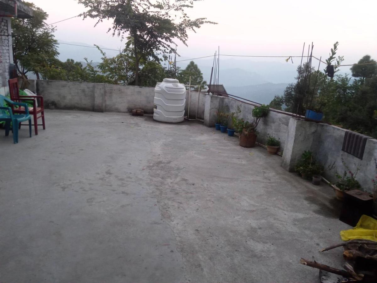 Evergreen Home Stay 阿尔莫拉 外观 照片