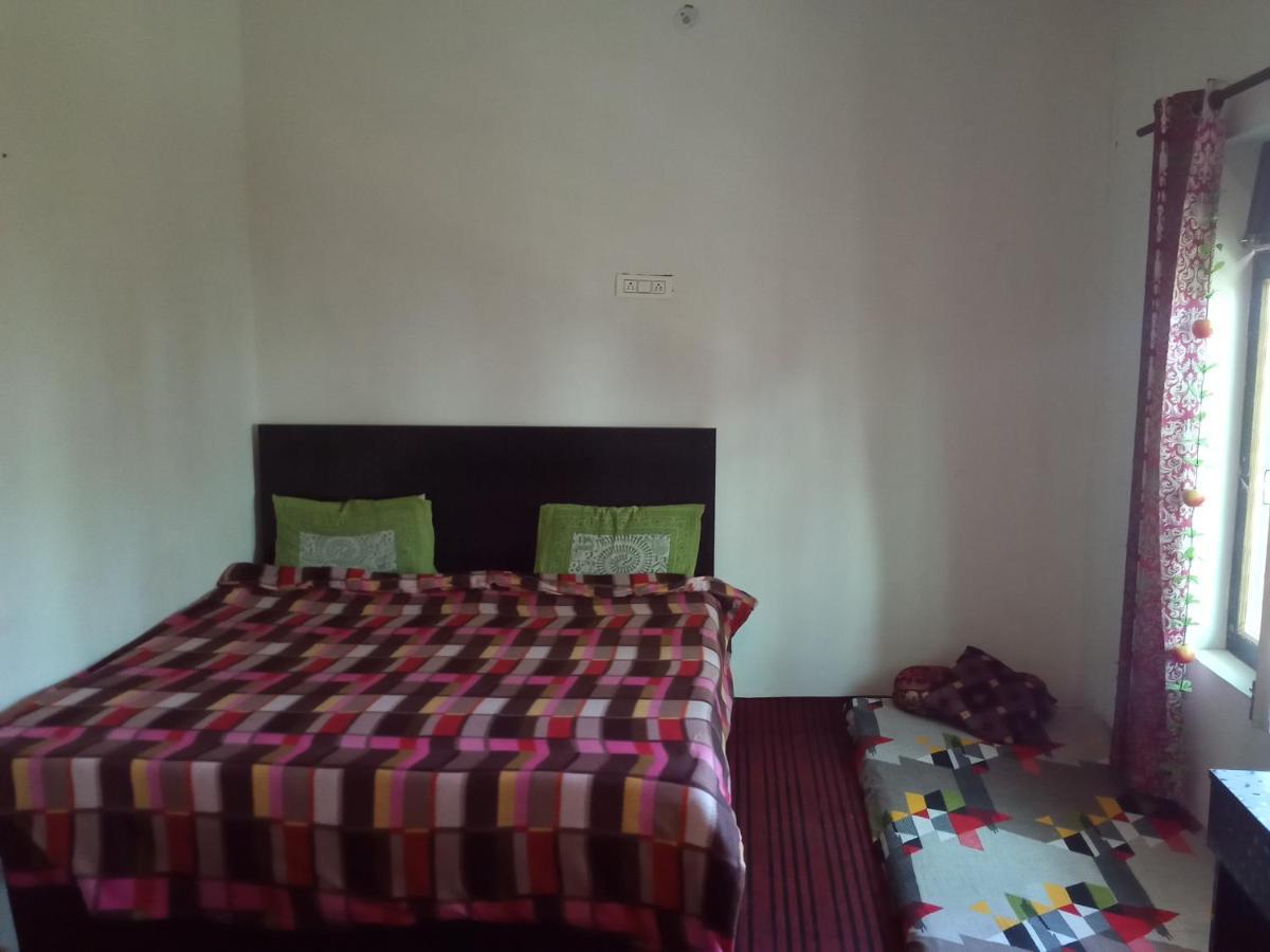Evergreen Home Stay 阿尔莫拉 外观 照片